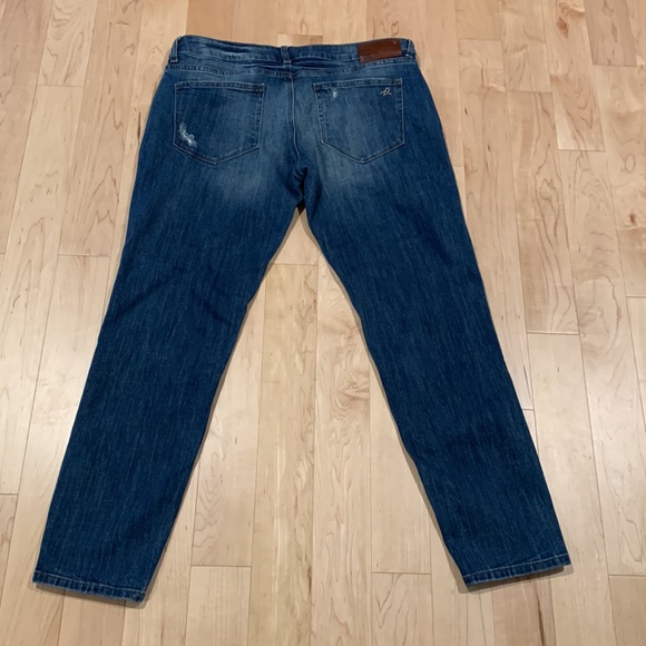 DL1961 Azalea relaxed Distressed blue jeans-size 31 - Picture 6 of 8